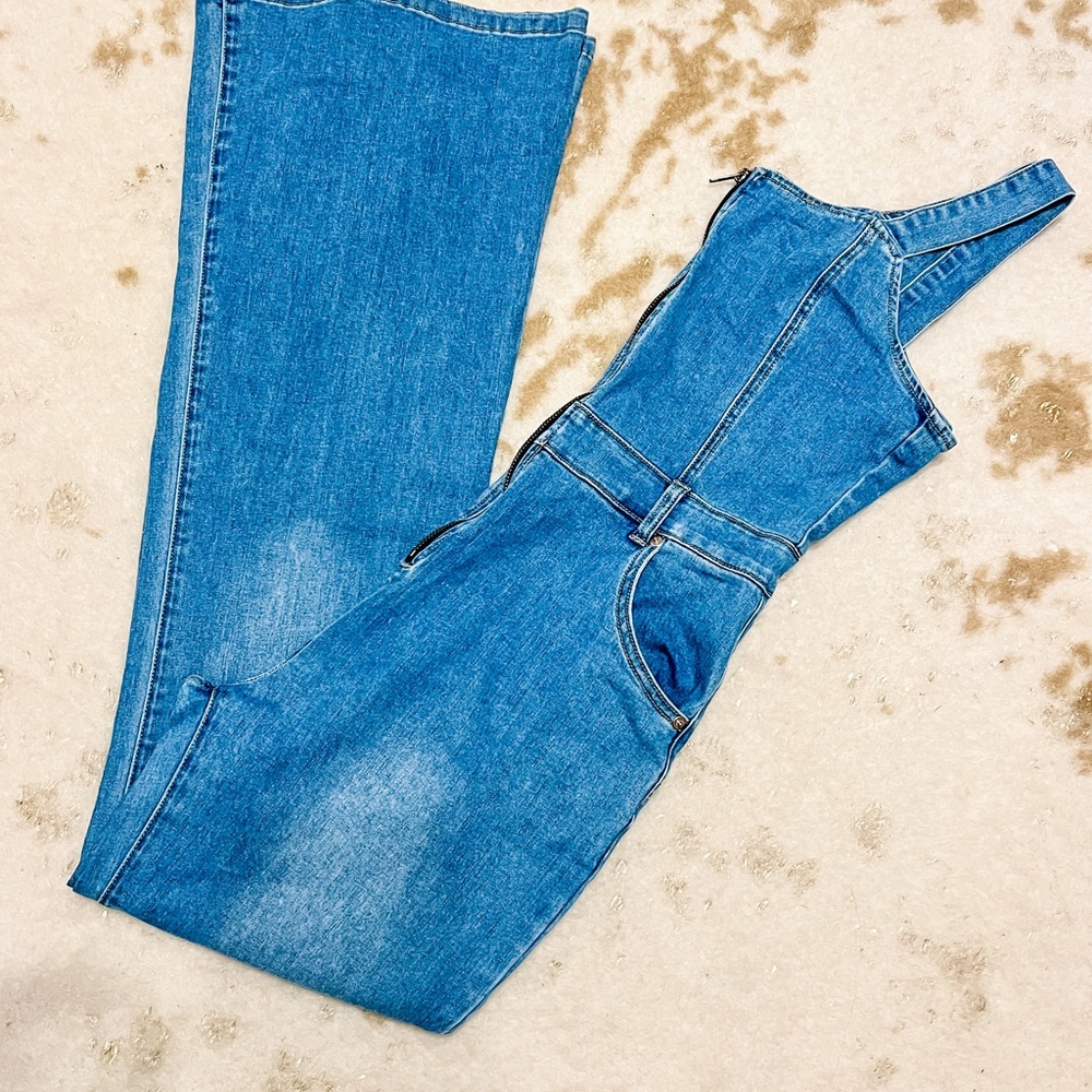 PINK LILY- TILLIE MEDIUM WASH DENIM JUMPSUIT